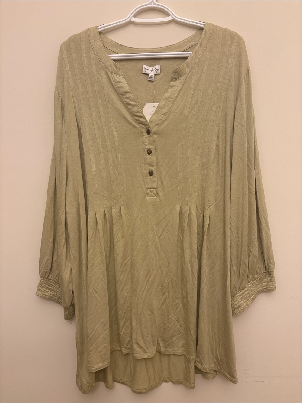 Wonderly Sage Green Button Henley Tunic with Smocked Cuffs Size 3X NWT
